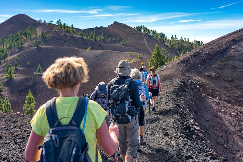 Randonneurs sur la Route des Volcans (Cumbre Vieja) - La Palma - Canaries