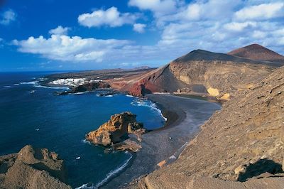 Sous les volcans, la plage 2