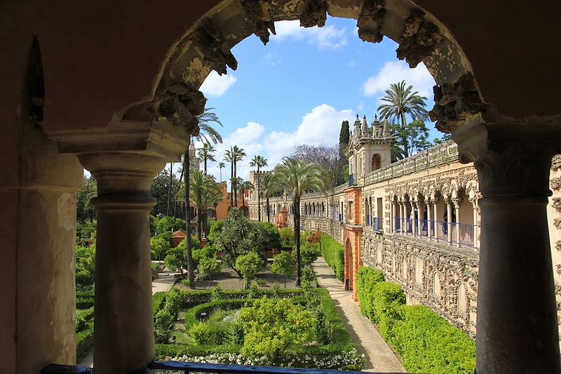 Retraite bien-être en Andalousie, de Séville à Grenade entre visites, découvertes, yoga et détente aux bains Arabes. 