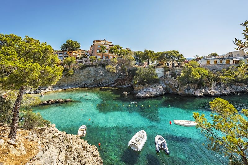 Crique de Cala Fornells - Île de Minorque - Archipel des Baléares - Espagne