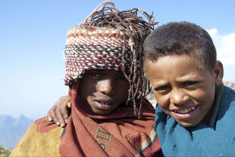 Enfants au Parc National du Simien - Monts Simien - Région Amhara - Éthiopie 