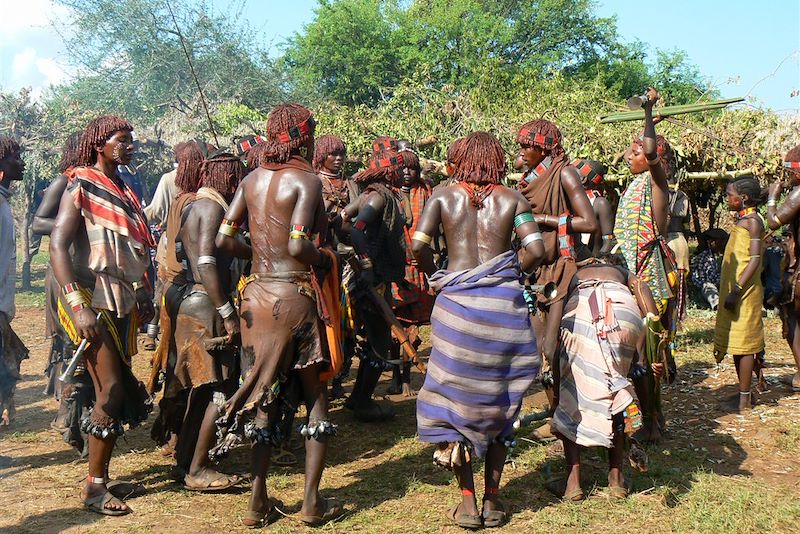 Femmes Hamer - Basse vallée de l'Omo - Hamer Bena - Région des nations, nationalités et peuples du Sud - Éthiopie 