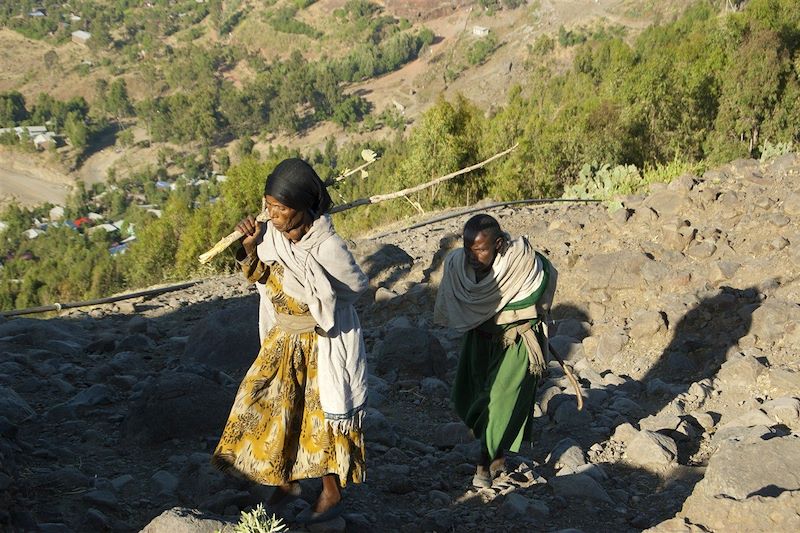 Femmes aux alentours de Lalibela - Région Amhara - Éthiopie
