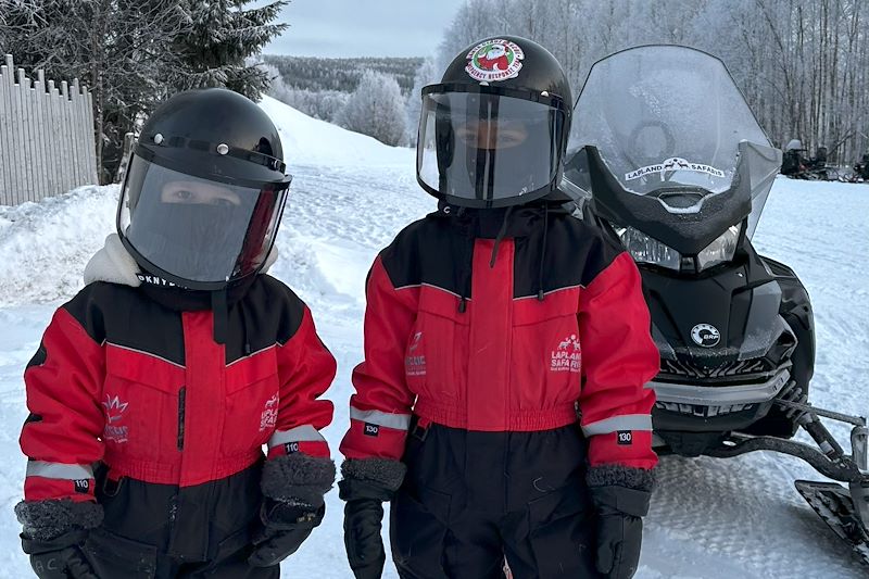Motoneige en famille en Laponie - Finlande 