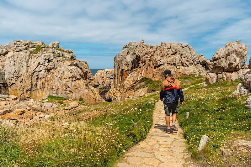 Randonnée au Gouffre de Plougrescant - Bretagne - France