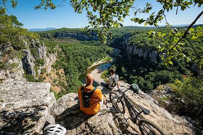 voyage Montagnes d'Ardèche, sportives par nature !