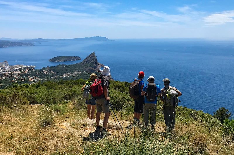 Rando et yoga au cœur des Calanques ! 