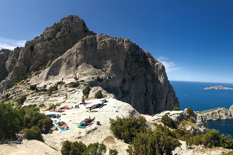 Rando et yoga au cœur des Calanques ! 