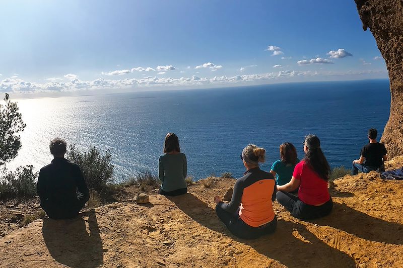 Rando et yoga au cœur des Calanques ! 