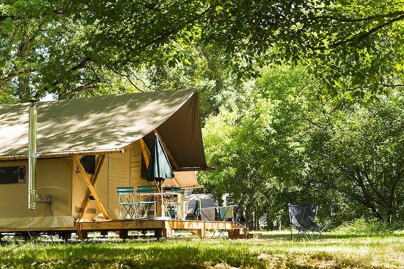 Camping Huttopia Les Châteaux - Bracieux - France