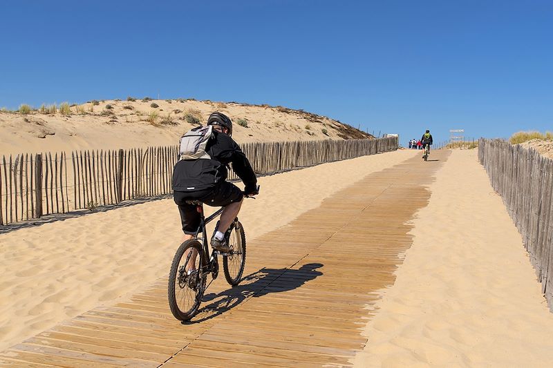 À bicyclette sur la côte basque