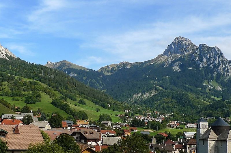 Entre lac et montagnes : au pays du Léman