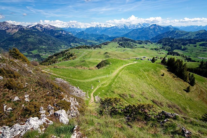 Vue depuis la Pointe de Miribel dans le Massif du Chablais - Haute-Savoie - France