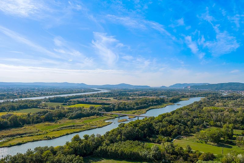 Vue près de Rochemaure - Auvergne-Rhône-Alpes - France