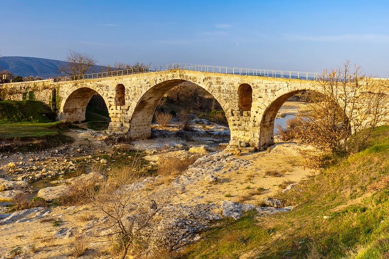 Pont Julien à Bonnieux - Vaucluse - France