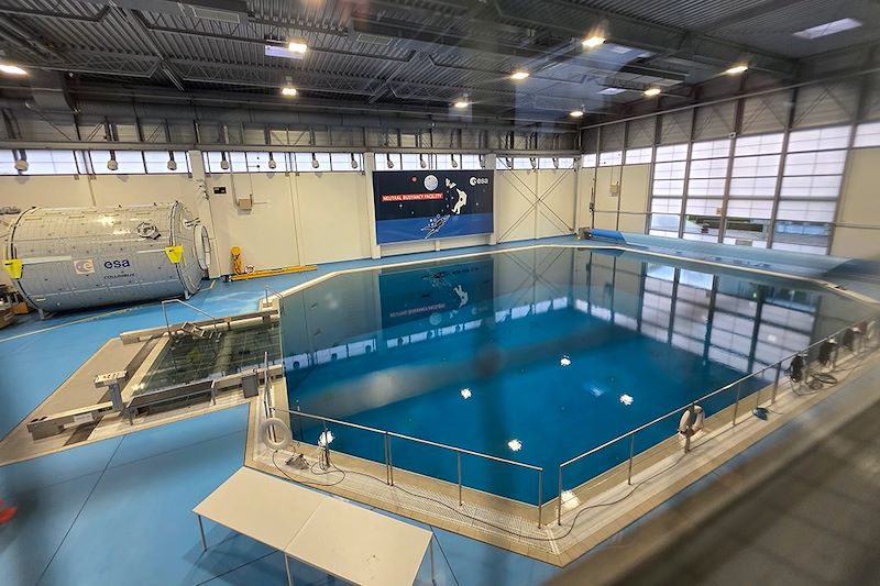 Installation de flottabilité neutre à l'European Astronaut Centre à Cologne - Allemagne