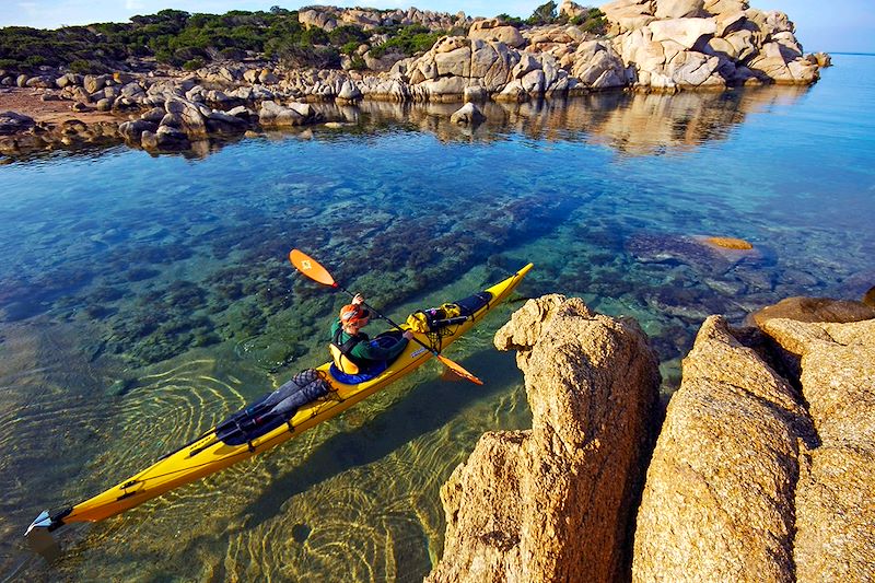Kayak de mer dans le Sud-Ouest de la Corse - France