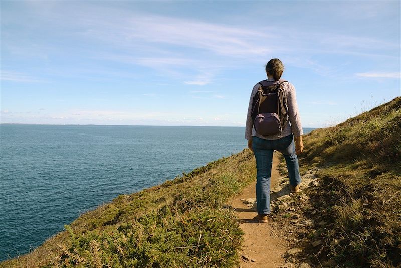 De Sauzon à Locmaria, découverte à pied et en étoile de l’île bretonne la plus mythique, sur le GR 340