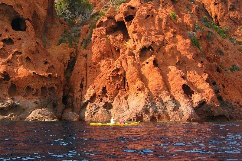 Les Calanques de l'île de Beauté