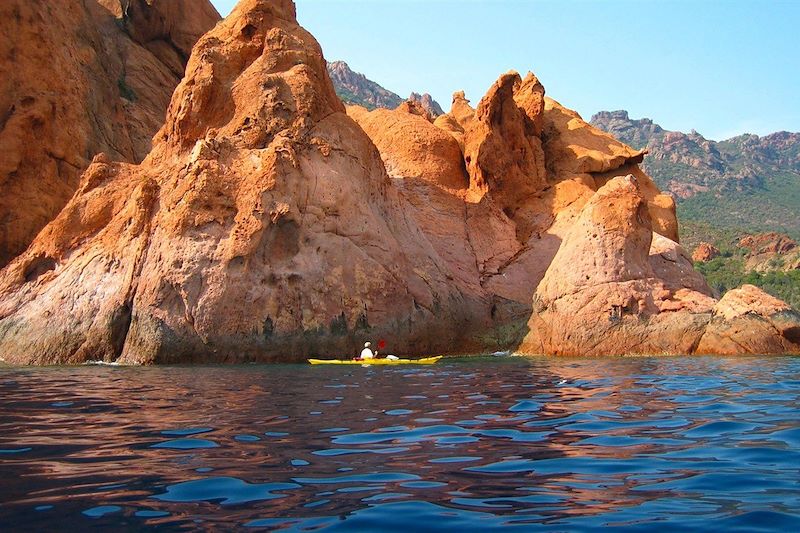 Les Calanques de l'île de Beauté