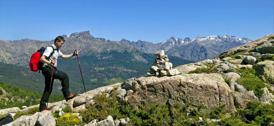 Trek sur l'itinéraire le plus mythique de Corse, avec portage réduit, encadré par un guide spécialisé