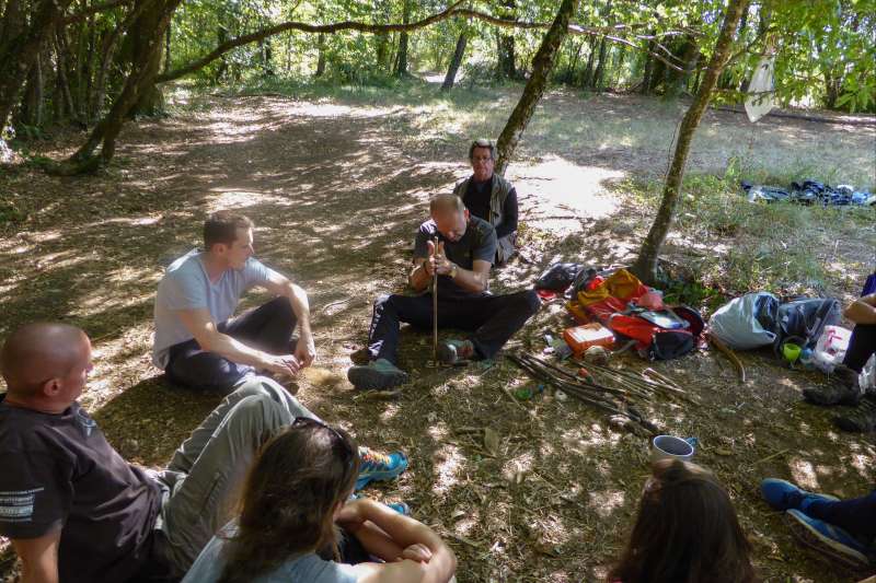Survie France Stage de survie dans le Périgord Noir Nomade Aventure