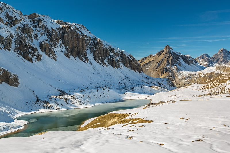 Lac de l'Oronaye dans la vallée de l'Ubaye - Alpes - France
