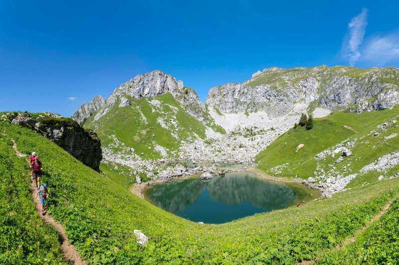 Randonnée dans les Alpes, engagée et en étoile dans la vallée d'Abondance, un défi pour randonneurs chevronnés !
