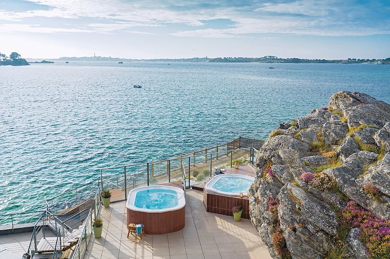 Jacuzzi en bord de mer - Roscoff - France