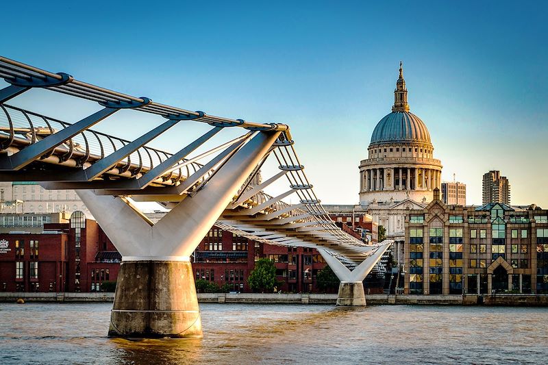 Millennium Bridge à Londres - Royaume-Uni