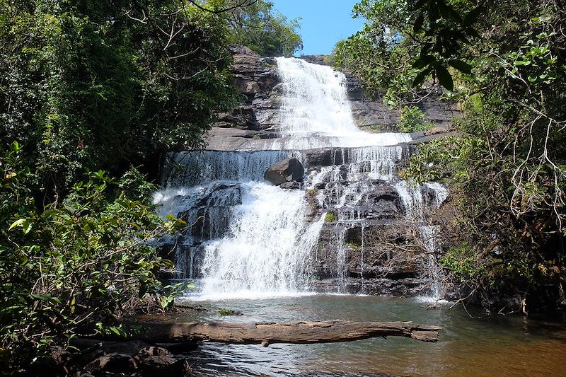 Cascade sur la rivière Fétoré - Guinée