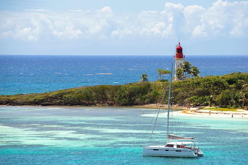 Catamaran près de l'Îlet du Gosier - Archipel Îles du Vent - Guadeloupe