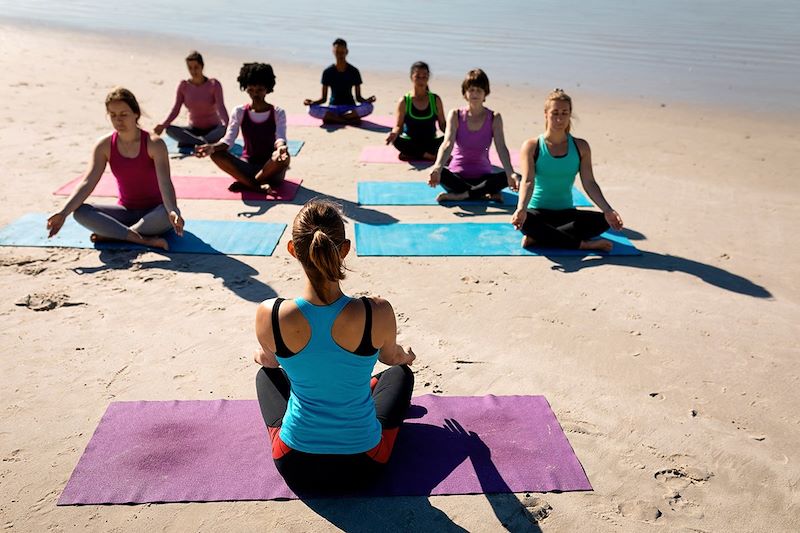 Yoga et chemins bleus