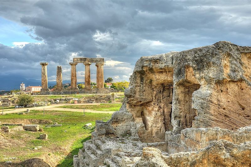 Colonnes et ruines antiques - Ile de Delos - Grèce
