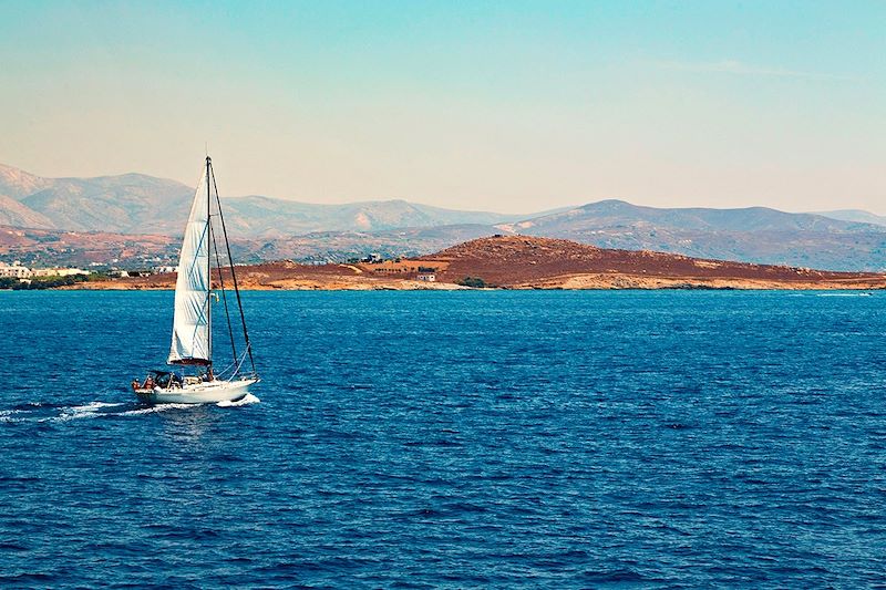 Croisière dans les Cyclades en voilier ! 