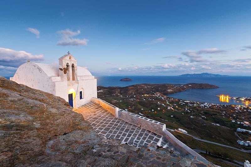 Chora sur l'Île de Serifos - Cyclades - Grèce