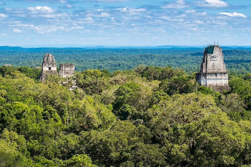De l’Acatenango à El Mirador, du Santa Maria à Tikal, d’Atitlán à Antigua, du Fuego à « Chichi », l’étendue des couleurs, vives !