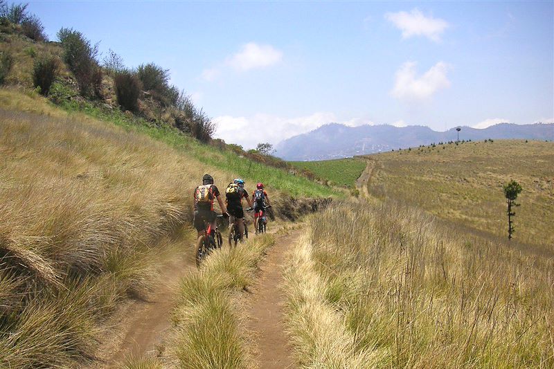 à VTT au Guatemala