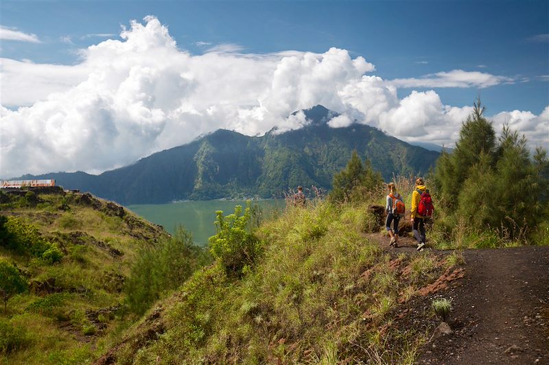 Bali, volcans et plages en scooter ou voiture