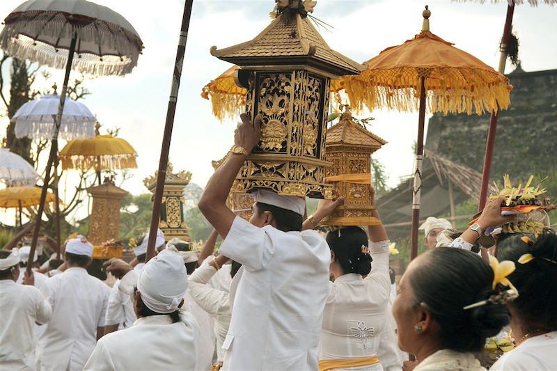 Bali, volcans et plages en scooter ou voiture