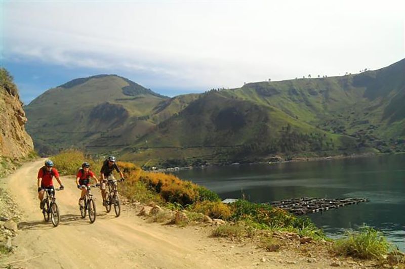 Randonnée en VTT autour du Lac Toba - Île de Sumatra - Indonésie