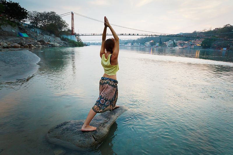 Yoga au bord du Gange - Rishikesh - Inde