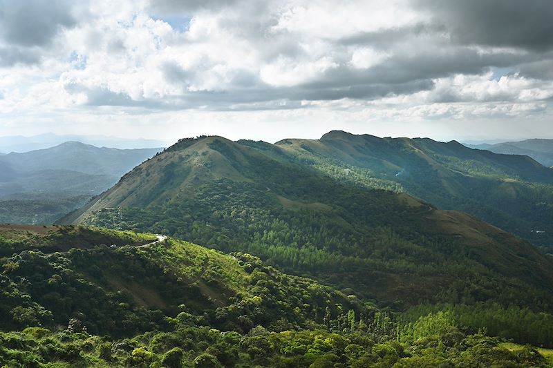 Vue depuis le sommet Mulayangiri - Karnataka - Inde