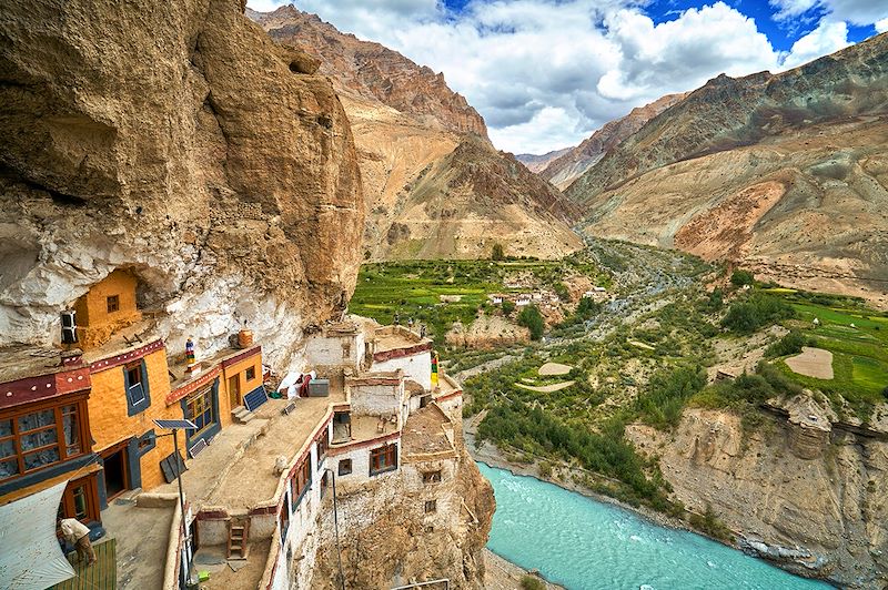 Traversée avec chauffeur privatif de l’Inde Himalayenne: Ladakh, Zanskar, Himachal Pradesh. Nuits chez l’habitant, en monastères