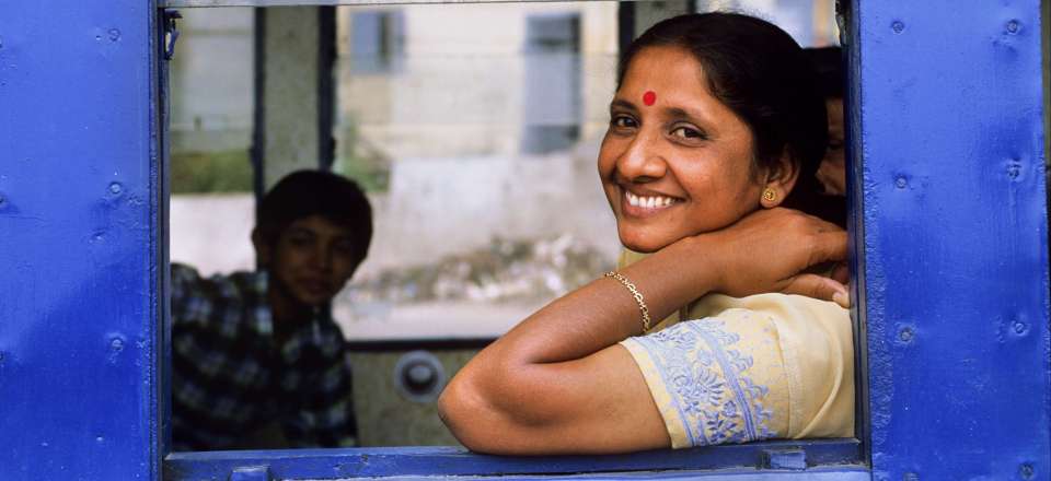 Indienne filmé entrain de s'habiller Indienne filmé entrain de s'habiller