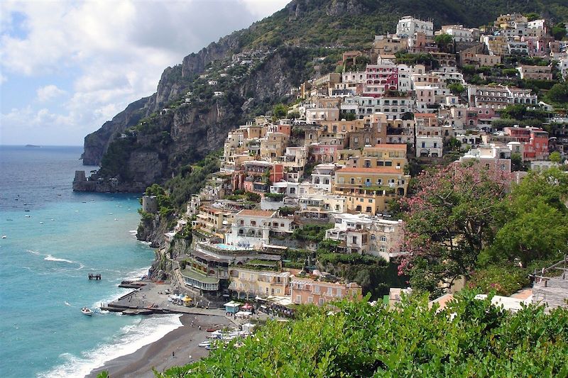 Naples, le Vésuve et Amalfi (A/R en train)