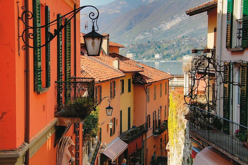 Village sur le lac de come - Italie