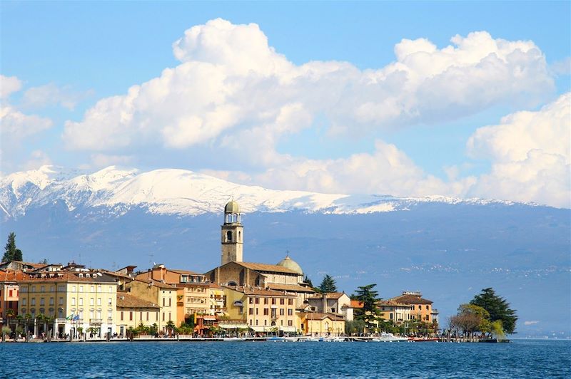 Village sur le lac de Garde - Italie