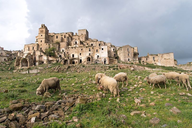 Ruines de la ville abandonnée - Craco - région Basilicate - Italie