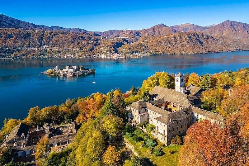 Découverte tout confort, en étoile, des trésors du lac Majeur et de l'authenticité des lacs mineurs : Orta et Mergozzo
